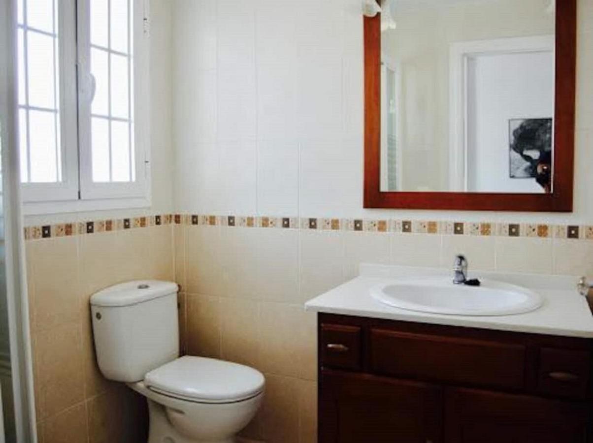 Fantastic 1 Bedroom Apartment In The Centre Of Nerja Zewnętrze zdjęcie